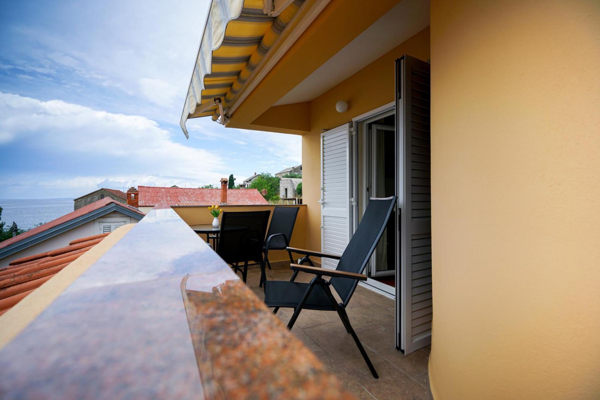 Apartments Osljak Преко Екстер'єр фото