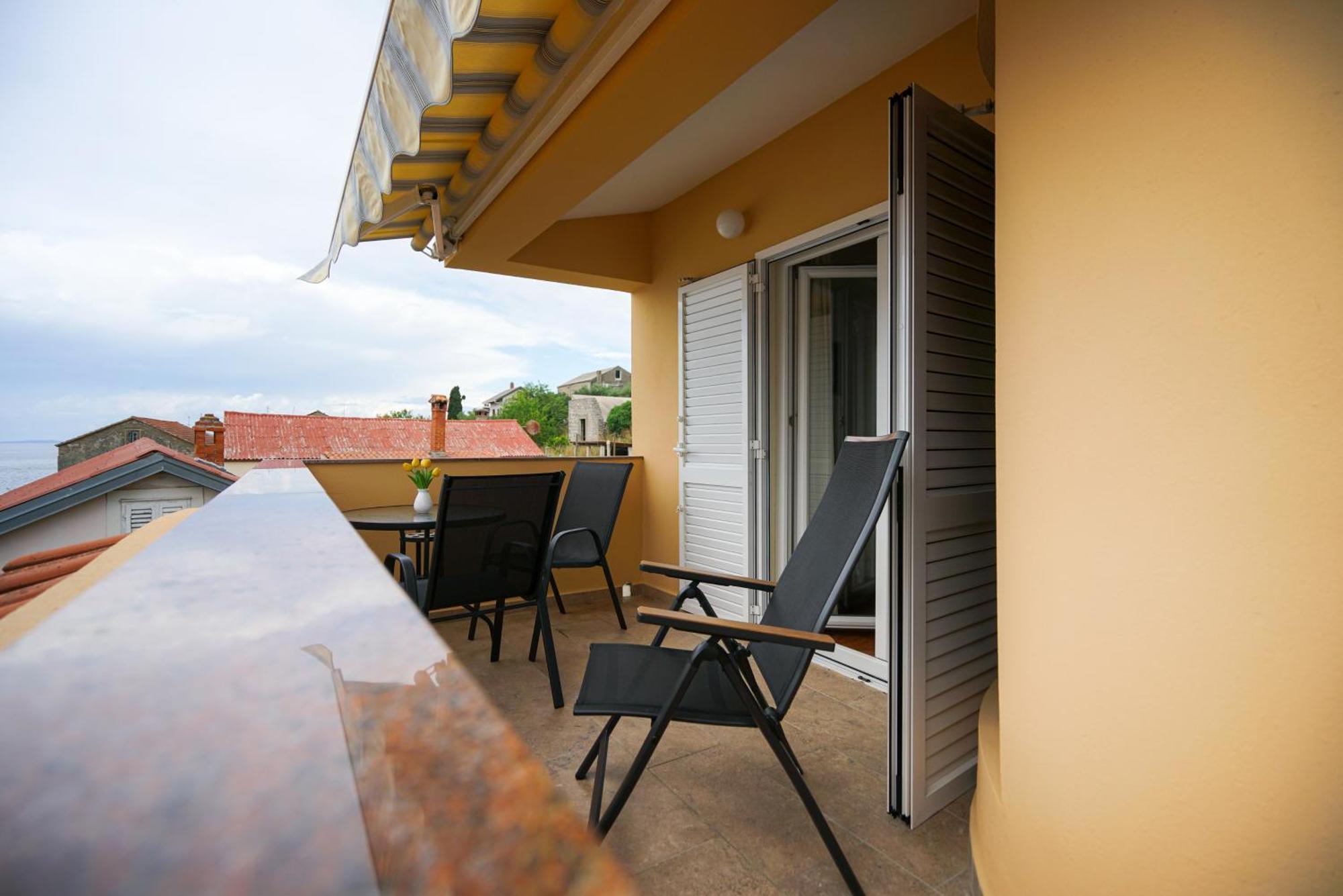 Apartments Osljak Преко Екстер'єр фото