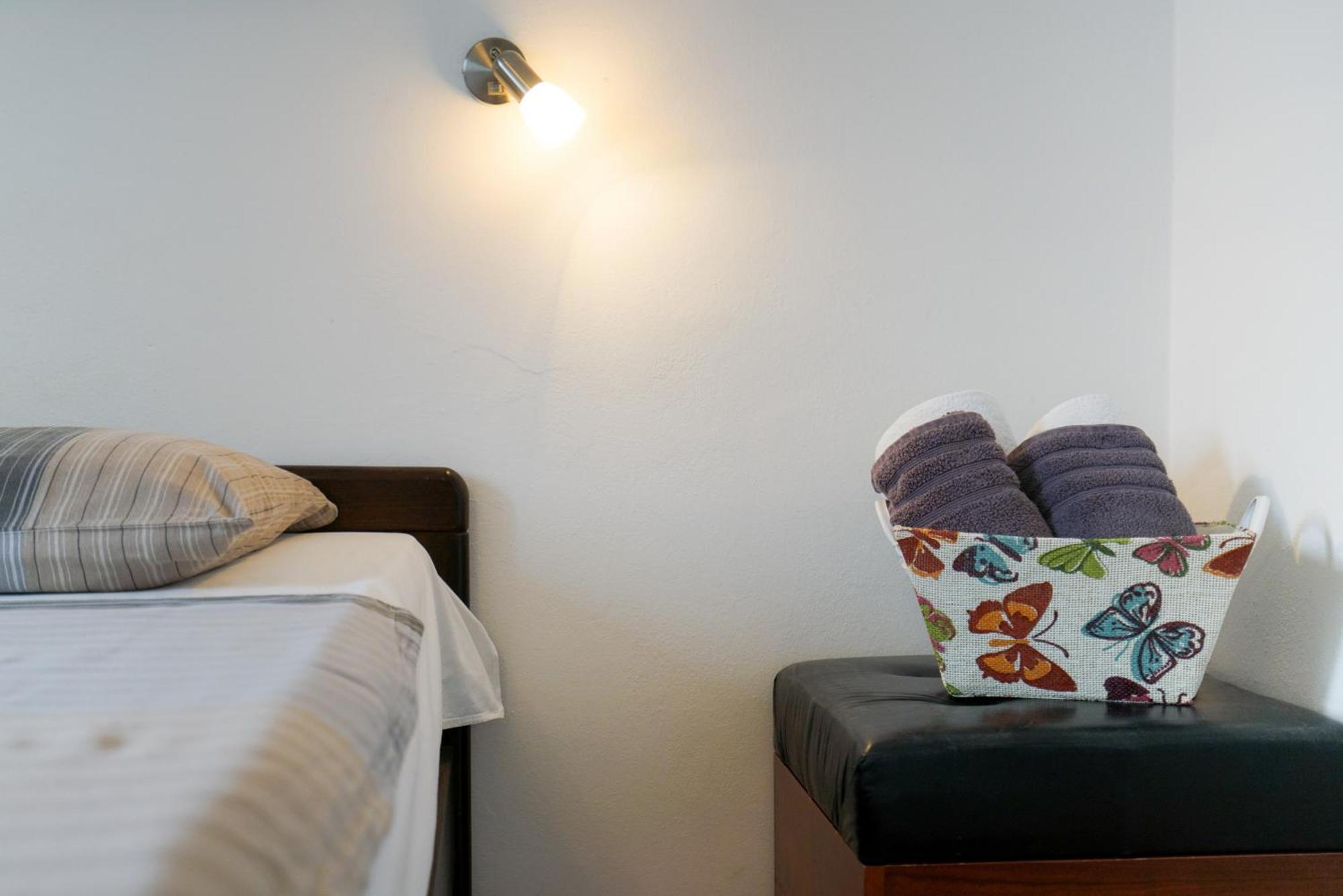 Apartments Osljak Преко Екстер'єр фото