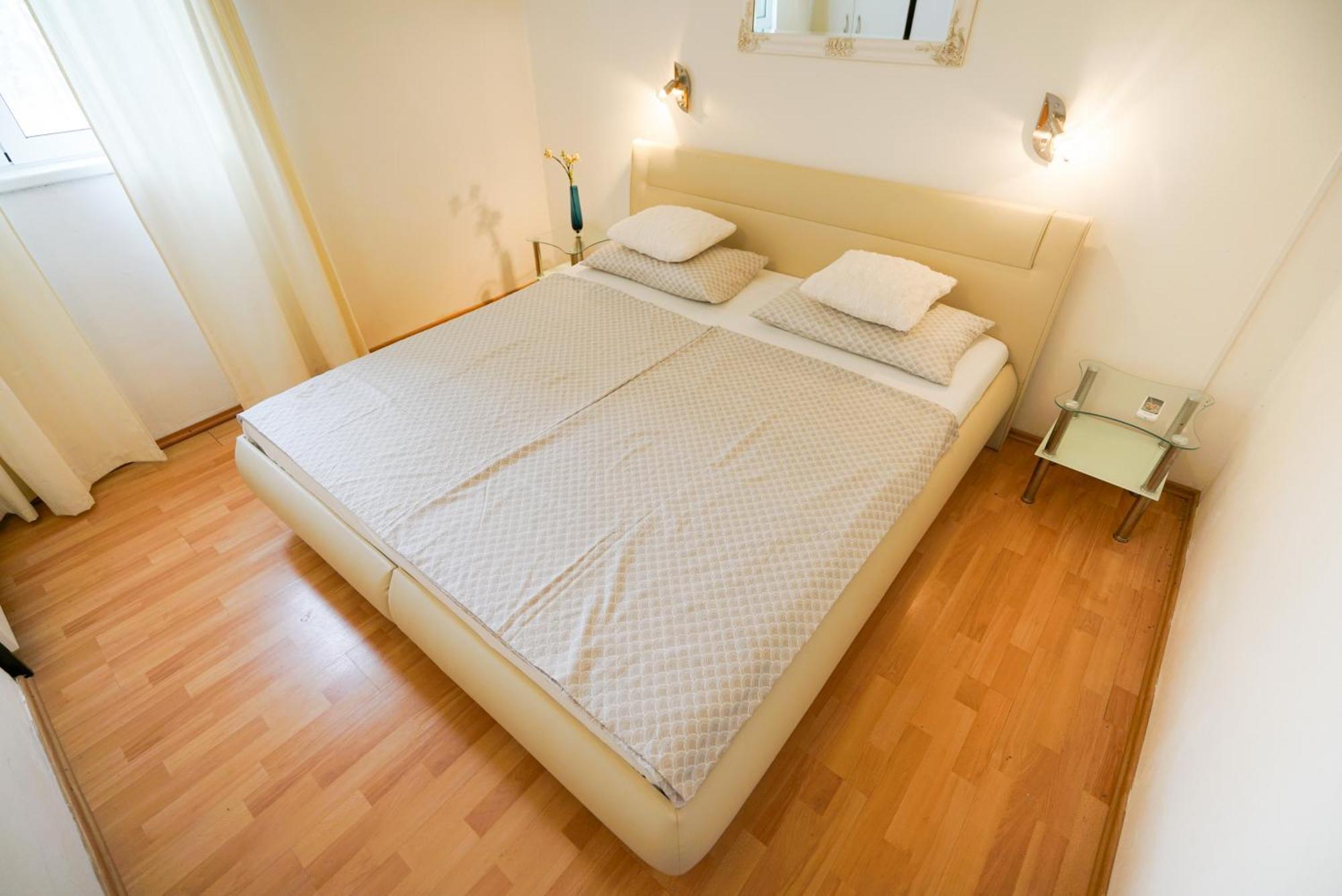 Apartments Osljak Преко Екстер'єр фото